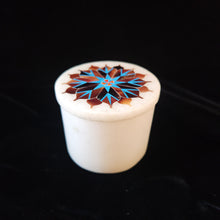 Load image into Gallery viewer, Small Marble Mother of Pearl inlaid Jewelry / Trinket Box (Item# In200002)