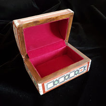 Load image into Gallery viewer, Small Wooden Mother of Pearl inlaid Jewelry / Trinket Box (Item# E1000037)