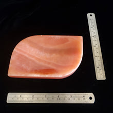 Load image into Gallery viewer, Alabaster Dish (Item# E1000105)