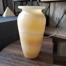 Load image into Gallery viewer, Alabaster Table Lamp (item# E1000052)