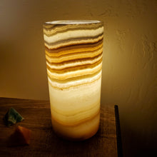 Load image into Gallery viewer, Alabaster Lamp (item# E1000069)