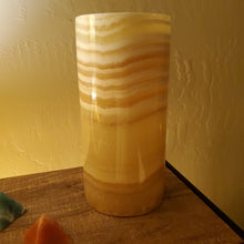 Load image into Gallery viewer, Alabaster Lamp (item# E1000069)