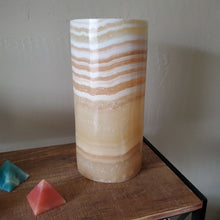 Load image into Gallery viewer, Alabaster Lamp (item# E1000069)