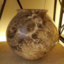 Load image into Gallery viewer, Onyx Table Lamp (item# E1000050)