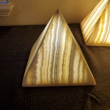 Load image into Gallery viewer, Small Natural Alabaster Pyramid Lamp (Item# E1000080)