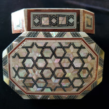 Load image into Gallery viewer, Small Wooden Mother of Pearl inlaid Jewelry / Trinket Box (Item# E1000183)