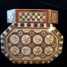 Load image into Gallery viewer, Small Wooden Mother of Pearl inlaid Jewelry / Trinket Box (Item# E1000184)