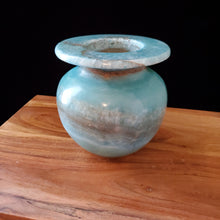 Load image into Gallery viewer, Alabaster Vase (item# E1000140)