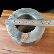 Load image into Gallery viewer, Alabaster Vase (item# E1000100)