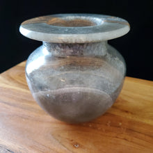 Load image into Gallery viewer, Alabaster Vase (item# E1000138)