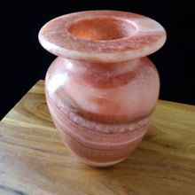Load image into Gallery viewer, Alabaster Vase (item# E1000167)