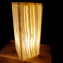 Load image into Gallery viewer, Alabaster Table Lamp (item# E1000056)