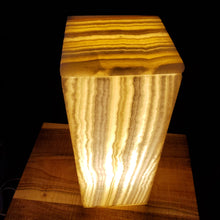 Load image into Gallery viewer, Alabaster Table Lamp (item# E1000056)