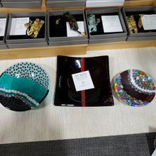 Load image into Gallery viewer, Handmade Glass Dish