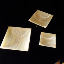 Load image into Gallery viewer, Alabaster Square Bowls Set 1