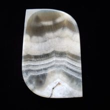 Load image into Gallery viewer, Alabaster Dish (Item# E1000257)