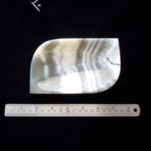 Load image into Gallery viewer, Alabaster Dish (Item# E1000257)
