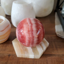 Load image into Gallery viewer, Alabaster Base for Shapes