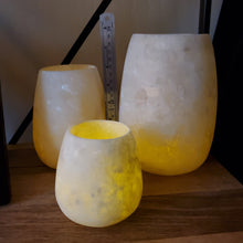 Load image into Gallery viewer, White Alabaster Lantern set 2