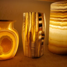 Load image into Gallery viewer, Alabaster Table Lamp (Item# E2000023)