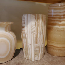 Load image into Gallery viewer, Alabaster Table Lamp (Item# E2000023)