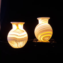 Load image into Gallery viewer, Alabaster Table Lamp (Item# E2000029)
