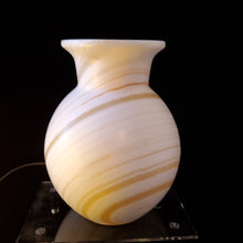 Load image into Gallery viewer, Alabaster Table Lamp (Item# E2000030)