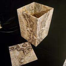 Load image into Gallery viewer, Onyx Table Lamp (item# E2000028)