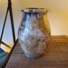 Load image into Gallery viewer, Onyx Desk Lamp (item# E1000058)
